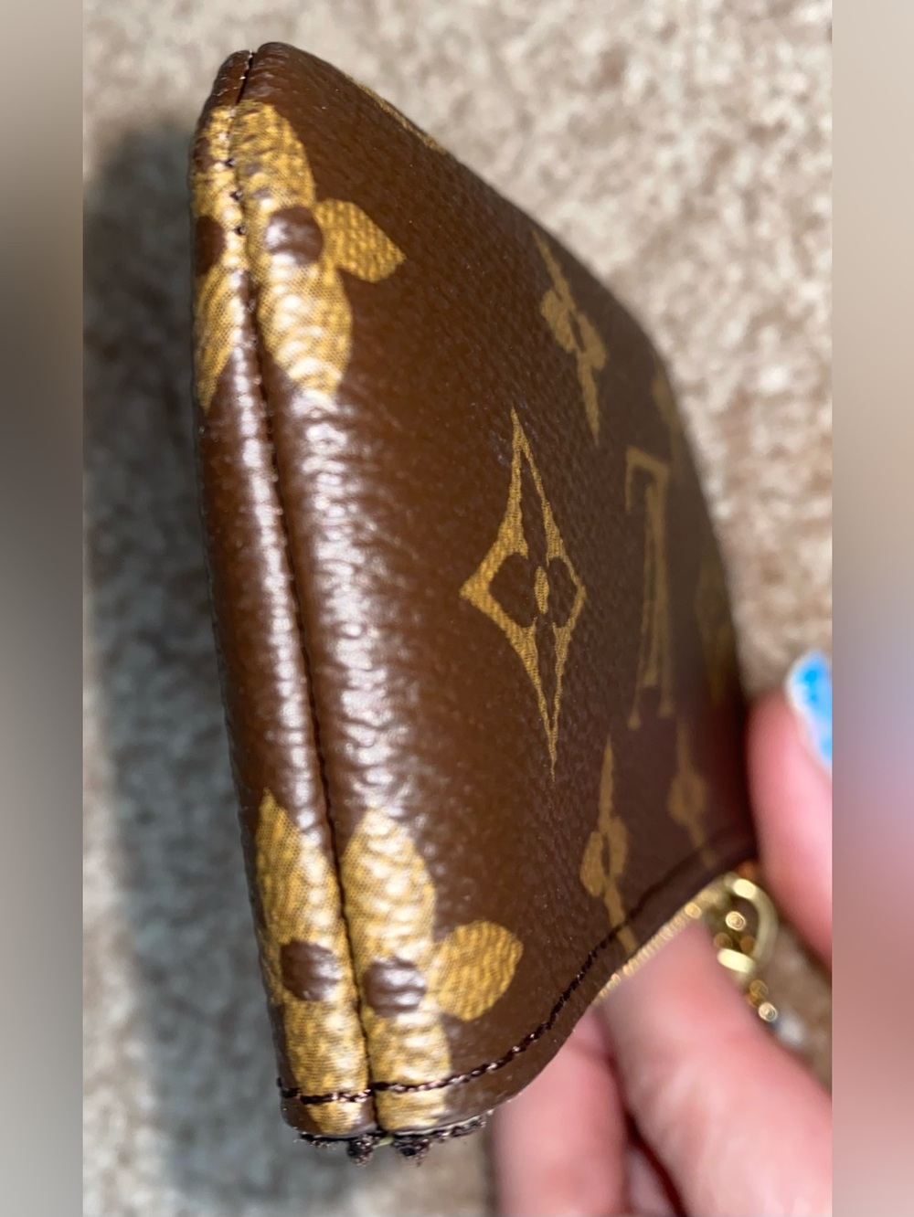 Louis Vuitton | The Key Pouch | Monogram Canvas - Picture 9 of 16